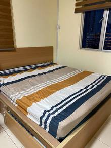 Ikea Kingsize Bed Frame with Mattress & 4 Drawer