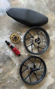 clear stor part suzuki raider