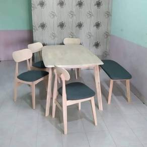 Set meja makan dan 4 kerusi 1 bench