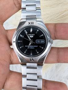 Seiko 5 Superior Black Roman