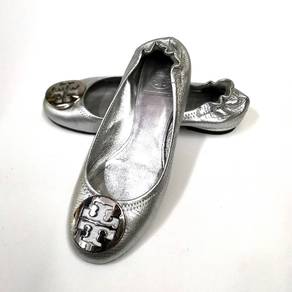Tory Burch Reva Silver Metalic Tumbled Leather