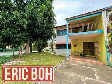 Semi-Detached House For Sale in Gelugor,PNG