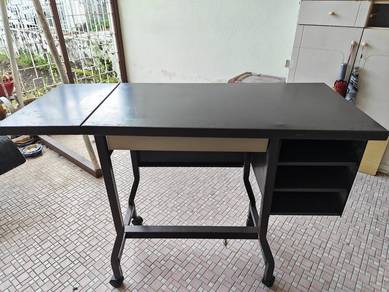 Metal Study Desk with Shelves and Wheels Can Expan