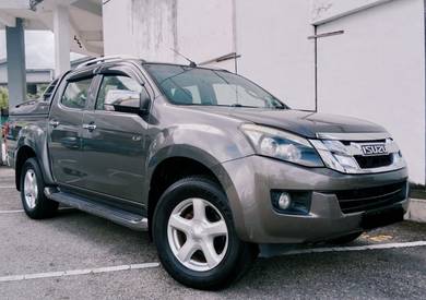 Isuzu D-Max 4x4 in Damansara, KUL