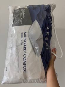 AKEMI Mitesgard Comfort Fibrefil Pillow