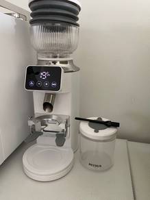 Coffee bean grinder