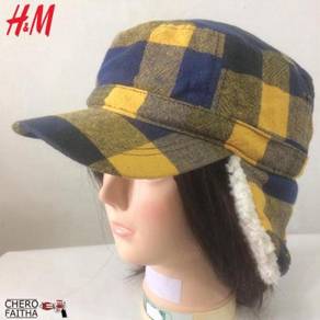 CRFT1608 H&M divided checkered cap hat with earfla