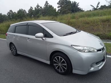 Toyota Wish X in Tangkak, JHR