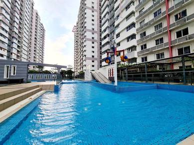 Condominium For Sale in Koi Kinrara