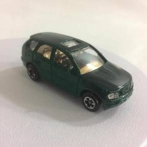 CFE144 1999 – 2006 1:72 BMW X5 (E53) Mid-size