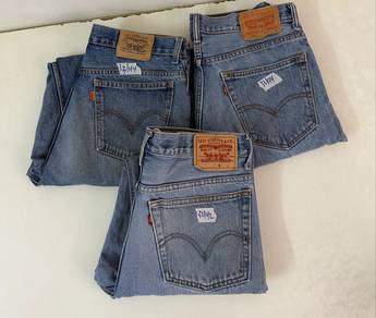 Levi’s Jeans sz 33 Combo::