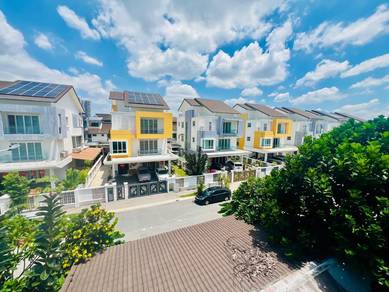 Bungalow House For Sale in Puchong,SGR