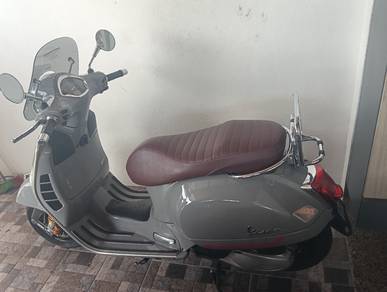 Vespa GTS Super 300