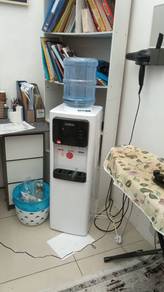 Water dispenser