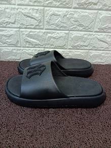 Uk8.5 NY Slide Sandal