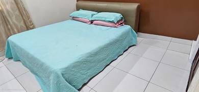 King Size Bed (1 Set -Used)