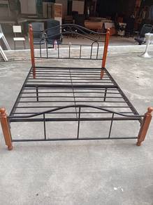 Queen Bed