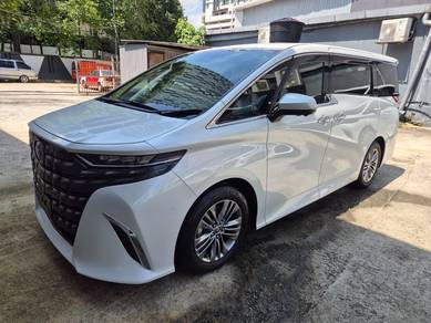 Toyota Alphard Z in Old Klang Road, KUL