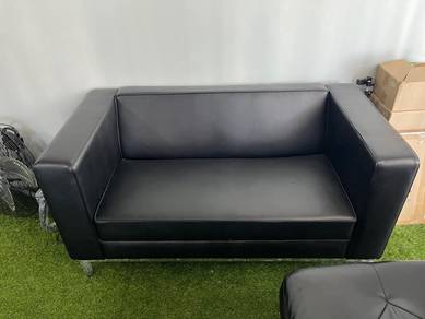 MODERN SOFA (2-seater)
