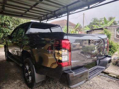 Mitsubishi Triton VGT PREMIUM in Kok Lanas, KTN