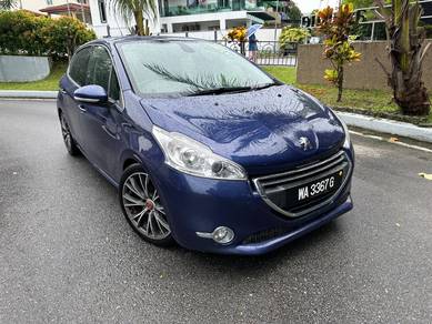 Peugeot 208 VTi ALLURE in Bukit Jalil, KUL