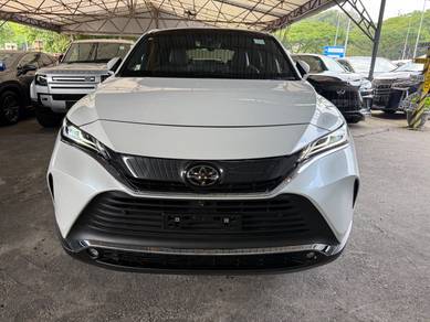 Toyota Harrier LUXURY in Cheras, KUL