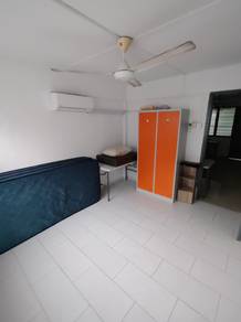 Flat For Rent in PKNS Flat Seksyen 16