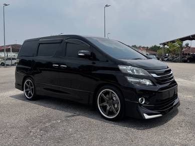 Toyota Vellfire Z G-EDITION in Damansara, KUL