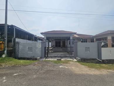 1-storey Terraced House For Sale in Durian Tunggal,MLK