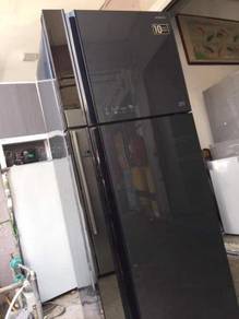 Hitachi Black 2 doors fridge Peti Sejuk Ais
