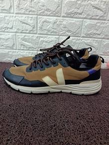 uk11 VEJA Dekkan Alveomesh Sneakers