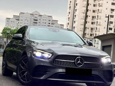 Mercedes Benz E300 300 AMG (CKD) in Old Klang Road, KUL