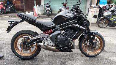 Kawasaki ER-6n