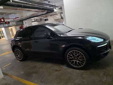 Porsche Macan FACELIFT in Mont Kiara, KUL