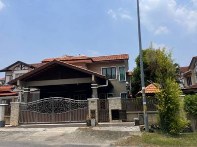 Semi-Detached House For Sale in Sungai Buloh,SGR