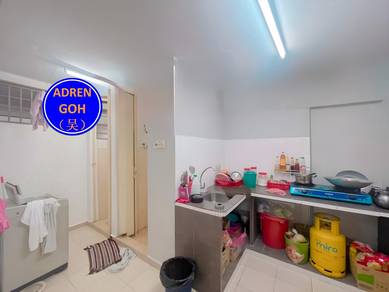 Condominium For Rent in Green Garden