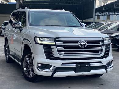 Toyota Land Cruiser 300 ZX in Chan Sow Lin, KUL