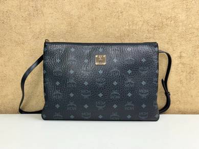 [RAYA SALES] MCM MYZ5AVC20BK001 Crossbody Pouch