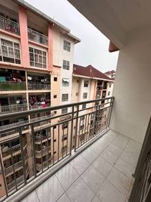 Apartment For Sale in Vista Magna