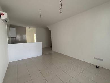 Townhouse For Sale in Kuching,SWK