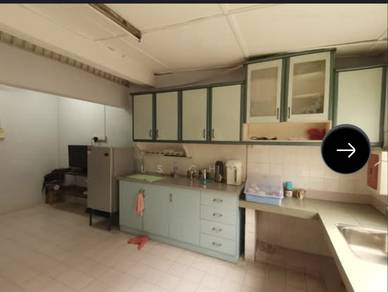 2-storey Terraced House For Sale in Seri Kembangan,SGR