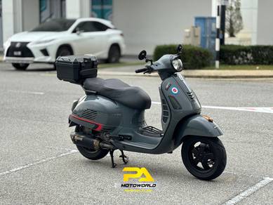 Vespa GTS 300