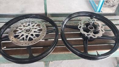 y15/lc135 enkei 4btg
