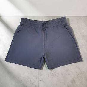 Lululemon Women’s Grey Training Shorts🔥
