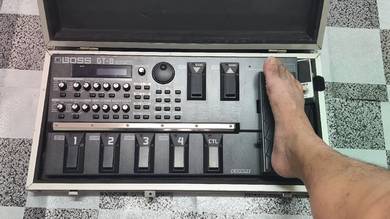 BOSS GT-8 Multi Effect with casing