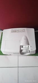 Mitsubishi Electric DLP projector, model XD700U.