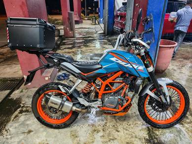 KTM 390 Duke