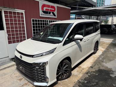 Toyota Voxy S-Z in Bandar Puteri Puchong, SGR