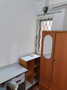 Room in Miri, SWK