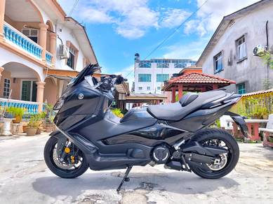 Yamaha TMAX